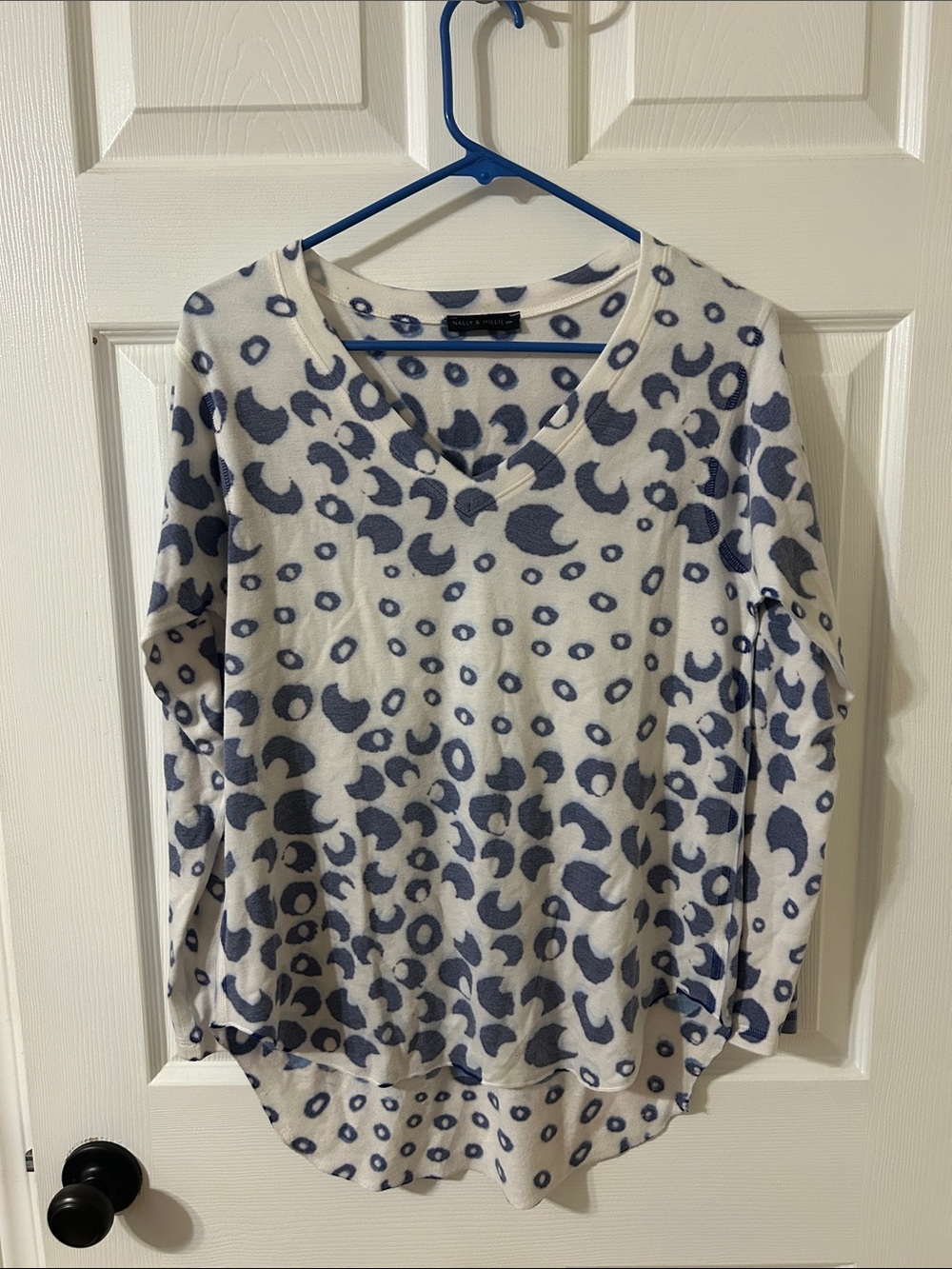 Blue and White Leopard Print V-Neck Top
